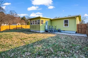 2 Red Apple Dr, Hendersonville, NC 28792 - Photo 7