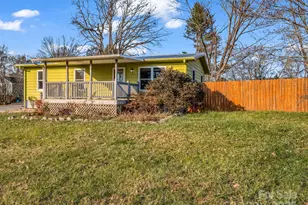 2 Red Apple Dr, Hendersonville, NC 28792 - Photo 3