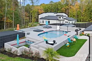 15700 Youngblood Rd, Charlotte, NC 28278 - Photo 17