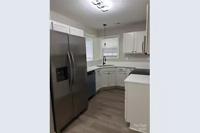 2617 Meadow Knoll Drive, Charlotte, NC 28269 - Photo 3