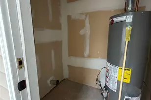 2617 Meadow Knoll Dr, Charlotte, NC 28269 - Photo 25