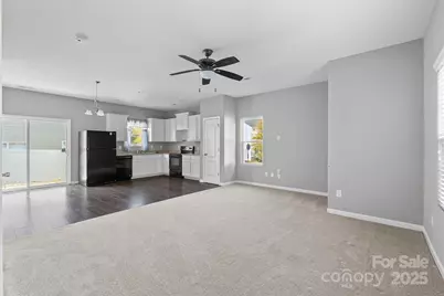 6004 Vista Woods Lane, Charlotte, NC 28215 - Photo 5