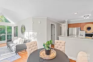 2514 Cranbrook Ln, Charlotte, NC 28207 - Photo 7