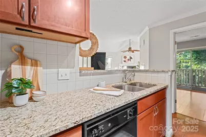 2514 Cranbrook Lane #5, Charlotte, NC 28207 - Photo 11