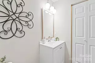 2514 Cranbrook Ln, Charlotte, NC 28207 - Photo 17