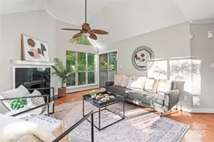 2514 Cranbrook Ln, Charlotte, NC 28207 - Photo 3