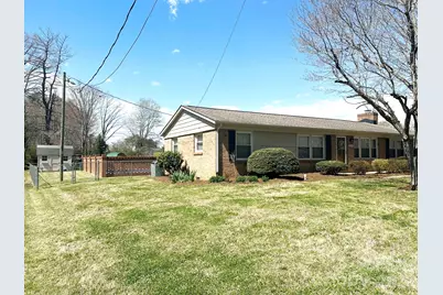 3157 28th Street NE, Hickory, NC 28601 - Photo 3