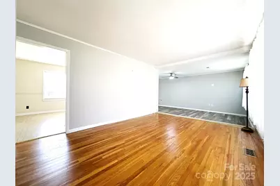 3157 28th Street NE, Hickory, NC 28601 - Photo 17