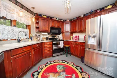 482 Forest Park Drive, Hendersonville, NC 28792 - Photo 11