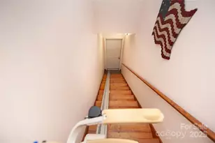 482 Forest Park Dr, Hendersonville, NC 28792 - Photo 27