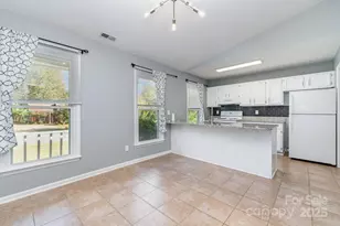 5201 Poplar Springs Dr, Charlotte, NC 28269 - Photo 11