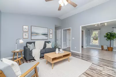 5201 Poplar Springs Drive, Charlotte, NC 28269 - Photo 5