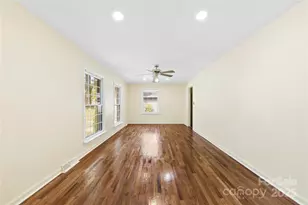 3220 Wiseman Dr, Charlotte, NC 28227 - Photo 3