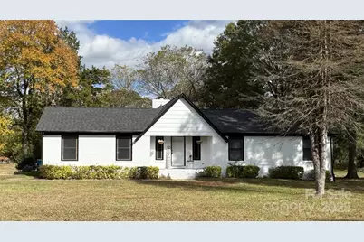 425 Acorn Oaks Drive, Salisbury, NC 28146 - Photo 1