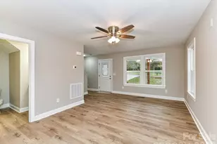 573 Wade Rd, Oakboro, NC 28129 - Photo 7