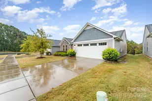 6017 Bellastead Dr, Charlotte, NC 28214 - Photo 11