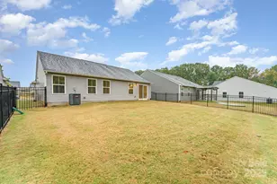 6017 Bellastead Dr, Charlotte, NC 28214 - Photo 23