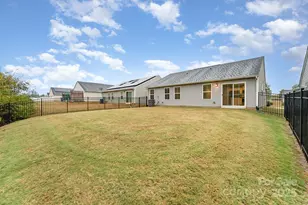 6017 Bellastead Dr, Charlotte, NC 28214 - Photo 9