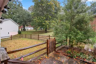 374 Efird St, Gastonia, NC 28054 - Photo 17