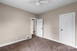 3726 Northampton Dr, Winston Salem, NC 27105 - Photo 11