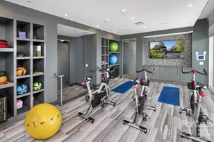 225 S Poplar St, Charlotte, NC 28202 - Photo 11