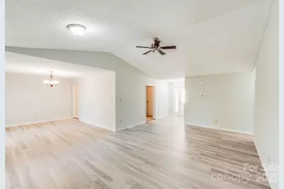 7700 Park Vista Circle, Charlotte, NC 28226 - Photo 3