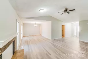 7700 Park Vista Cir, Charlotte, NC 28226 - Photo 7