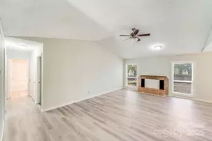 7700 Park Vista Cir, Charlotte, NC 28226 - Photo 21