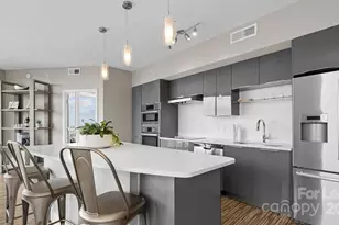 225 S Poplar St, Charlotte, NC 28202 - Photo 25