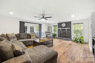 850 Burnley Rd, Charlotte, NC 28210 - Photo 3