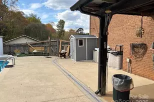 1250 21st Ave NE, Hickory, NC 28601 - Photo 21