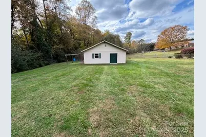 1250 21st Avenue NE, Hickory, NC 28601 - Photo 25