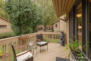 606 Red Oak Dr, Hendersonville, NC 28791 - Photo 7