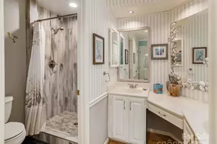 606 Red Oak Dr, Hendersonville, NC 28791 - Photo 25