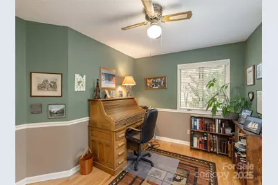 606 Red Oak Drive, Hendersonville, NC 28791 - Photo 19