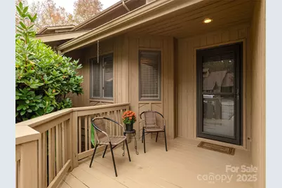 606 Red Oak Drive, Hendersonville, NC 28791 - Photo 3