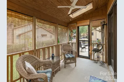 606 Red Oak Drive, Hendersonville, NC 28791 - Photo 23