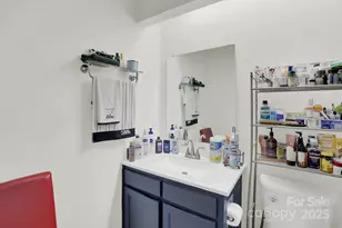 2911 Iron Gate Ln, Charlotte, NC 28212 - Photo 15