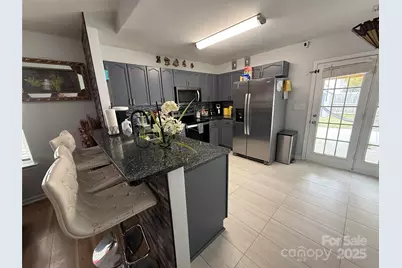 6807 Jamison Lane, Charlotte, NC 28269 - Photo 7