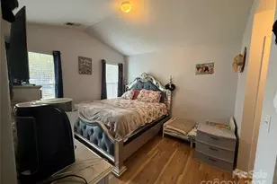 6807 Jamison Ln, Charlotte, NC 28269 - Photo 15