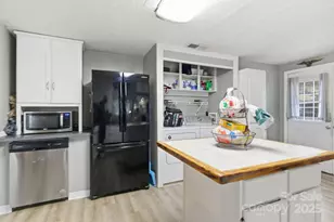 7733 Skyline Dr, Sherrills Ford, NC 28673 - Photo 5