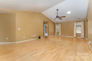 412 Wiltshire Cir, Fletcher, NC 28732 - Photo 9