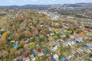 27 Lamb Ave, Asheville, NC 28806 - Photo 9