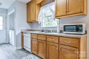 466 Onteora Blvd, Asheville, NC 28803 - Photo 11