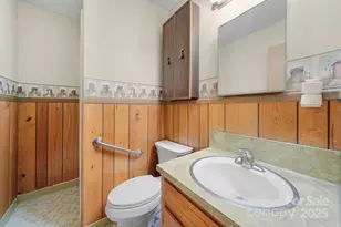 201 Smith St, Wingate, NC 28174 - Photo 17