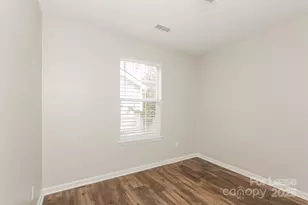 8512 Galena View Dr, Charlotte, NC 28269 - Photo 13