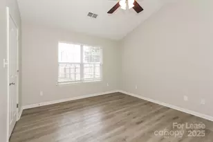 8512 Galena View Dr, Charlotte, NC 28269 - Photo 9