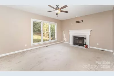 4910 Foxbriar Trail, Charlotte, NC 28269 - Photo 11