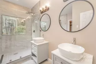 4910 Foxbriar Trail, Charlotte, NC 28269 - Photo 35