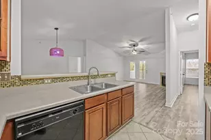 9950 Hyde Glen Ct, Charlotte, NC 28262 - Photo 11